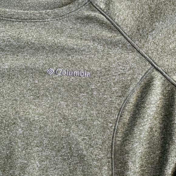 Women’s Columbia Sweatshirt - Picture 2 of 8